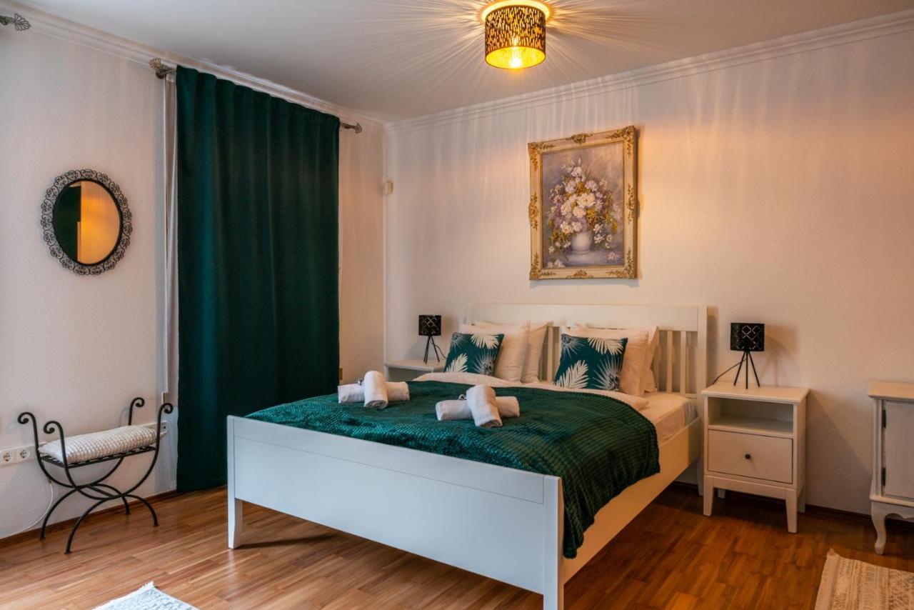 Romantic Studio Secret Garden Budapest Eksteriør billede