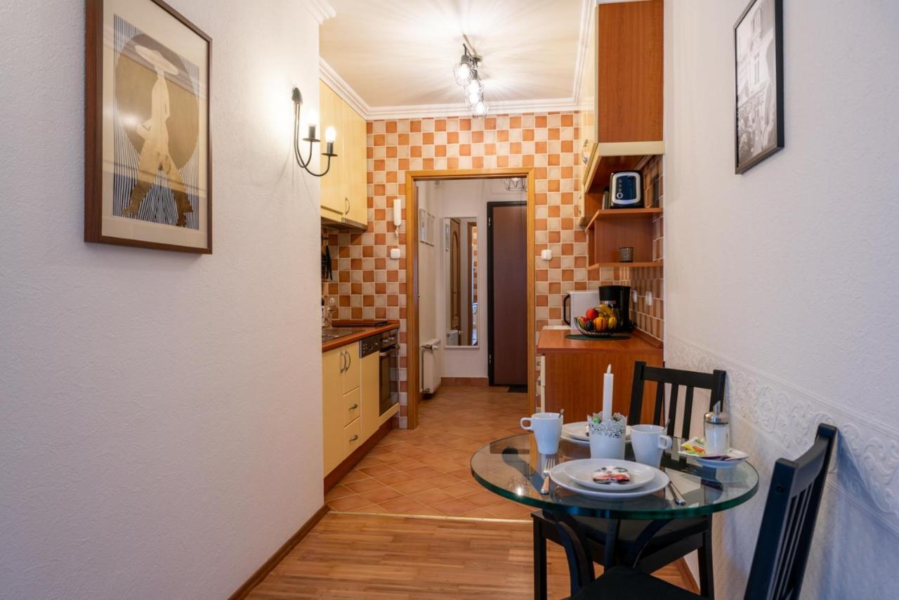 Romantic Studio Secret Garden Budapest Eksteriør billede